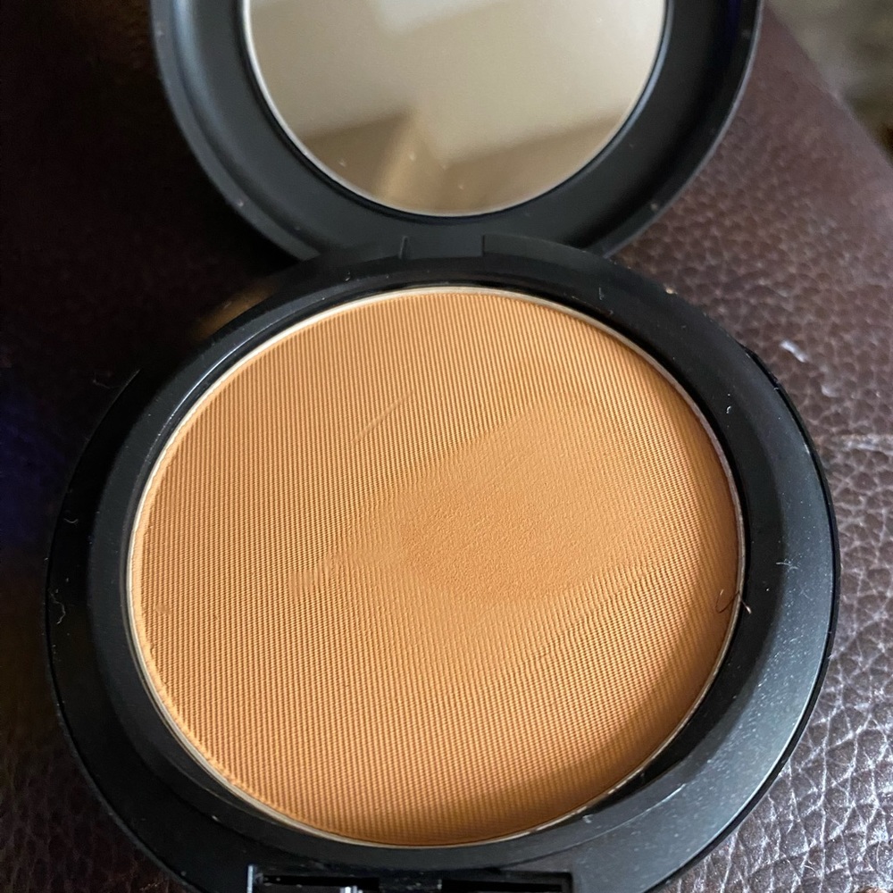 MAC Cosmetics, used once, you will need a new sponge